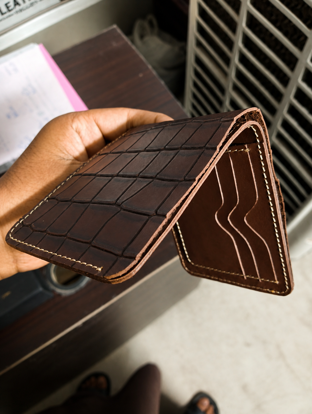 Crocodile π Texture Leather Wallet π― Cow π Leather - Image 10